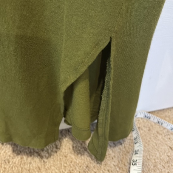 NWT Urban Outfitters Olive Green Sleeveless Top,S-P - Picture 4 of 4